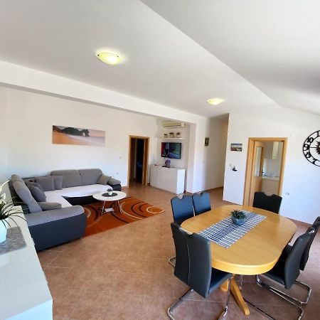 Apartments Saric Biograd na Moru Kültér fotó