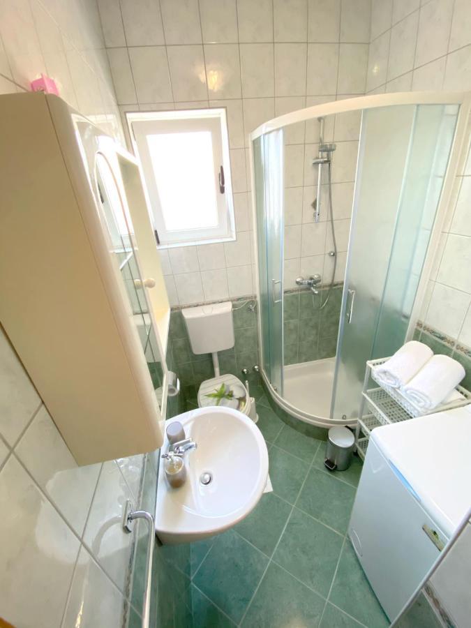 Apartments Saric Biograd na Moru Kültér fotó