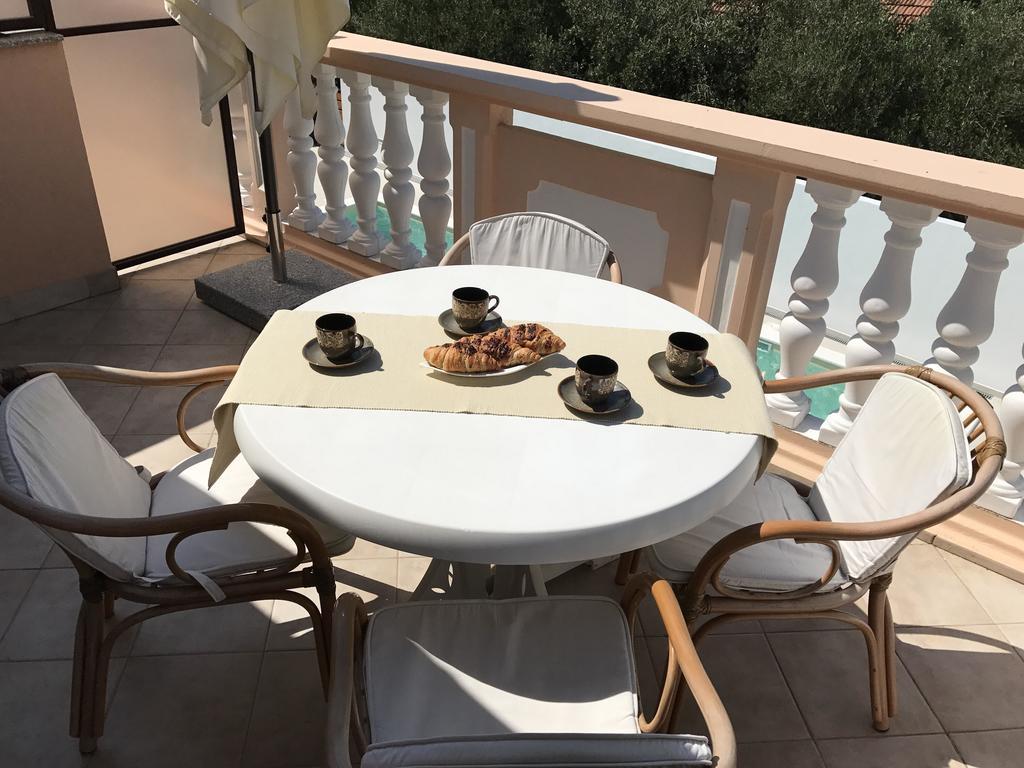 Apartments Saric Biograd na Moru Kültér fotó