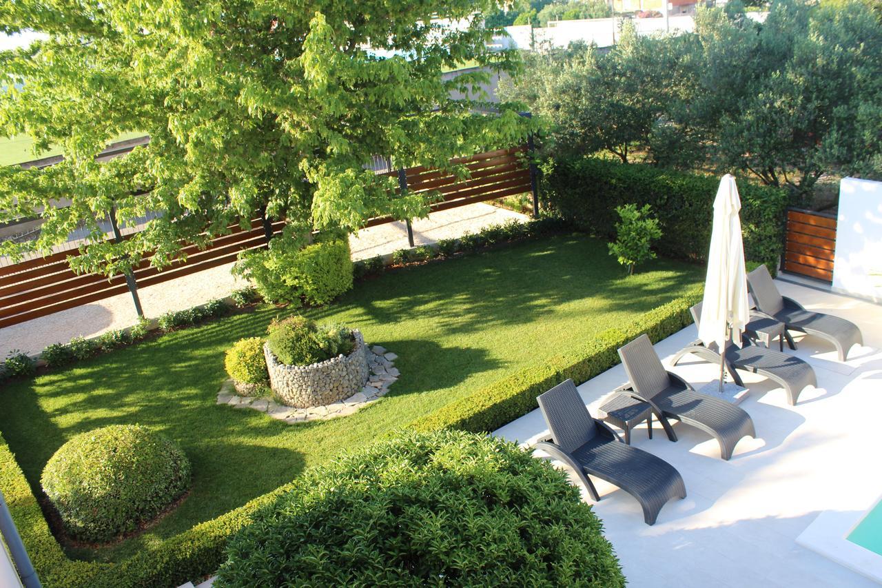 Apartments Saric Biograd na Moru Kültér fotó